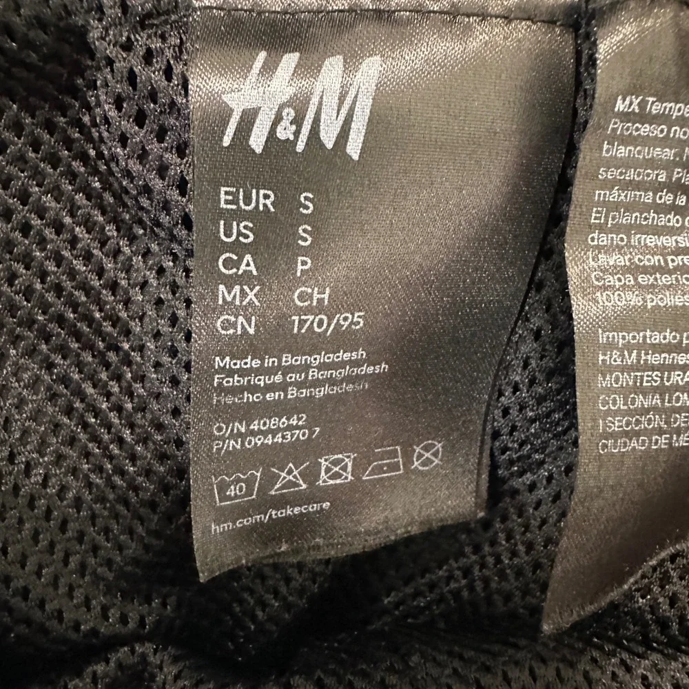 H&M Nylon Swim Trunks Mens Small Black Drawstring‎ Mesh Lined | Gorpcore